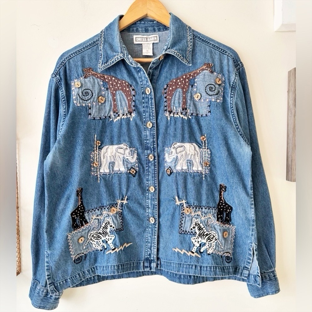 VTG Denim Button Down Shirt Cotton Embroidered Safari Giraffe Elephant Zebra M - Picture 2 of 14